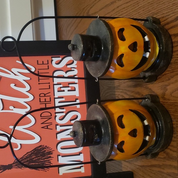 Halloween Decor Bundle - Picture 15 of 17
